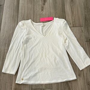Lilly Pulitzer Cream V-Neck Long Sleeve Tee
